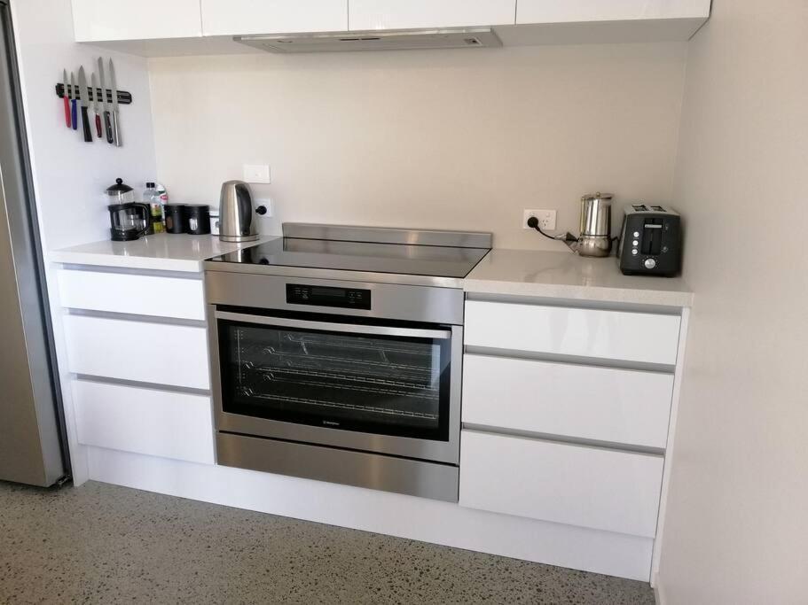 Purangi Beachhouse - 2 Bedroom Cooks Beach Екстериор снимка